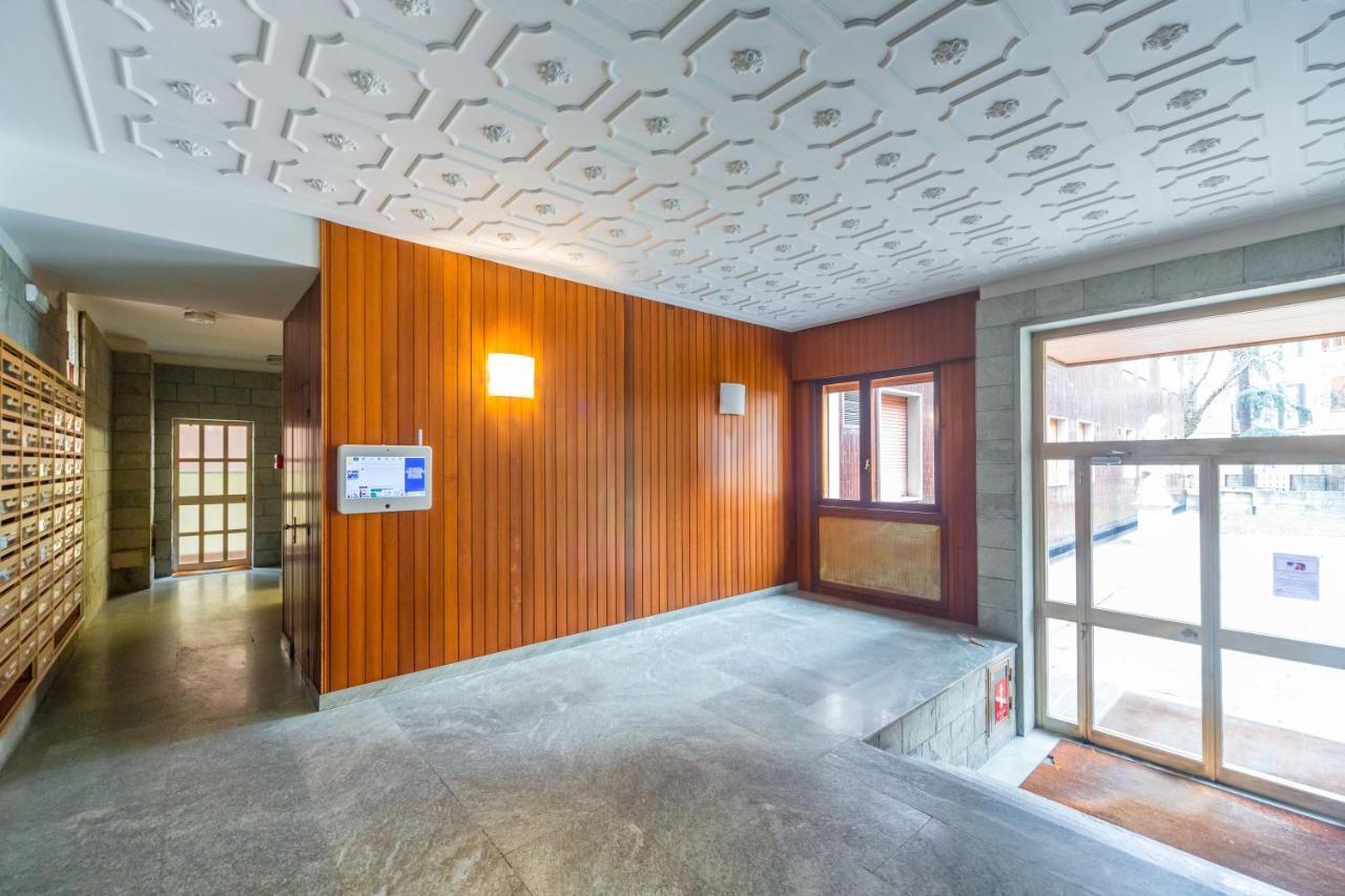 Cozy Apt - Corso Vercelli & Conciliazione M1 Мілан Екстер'єр фото
