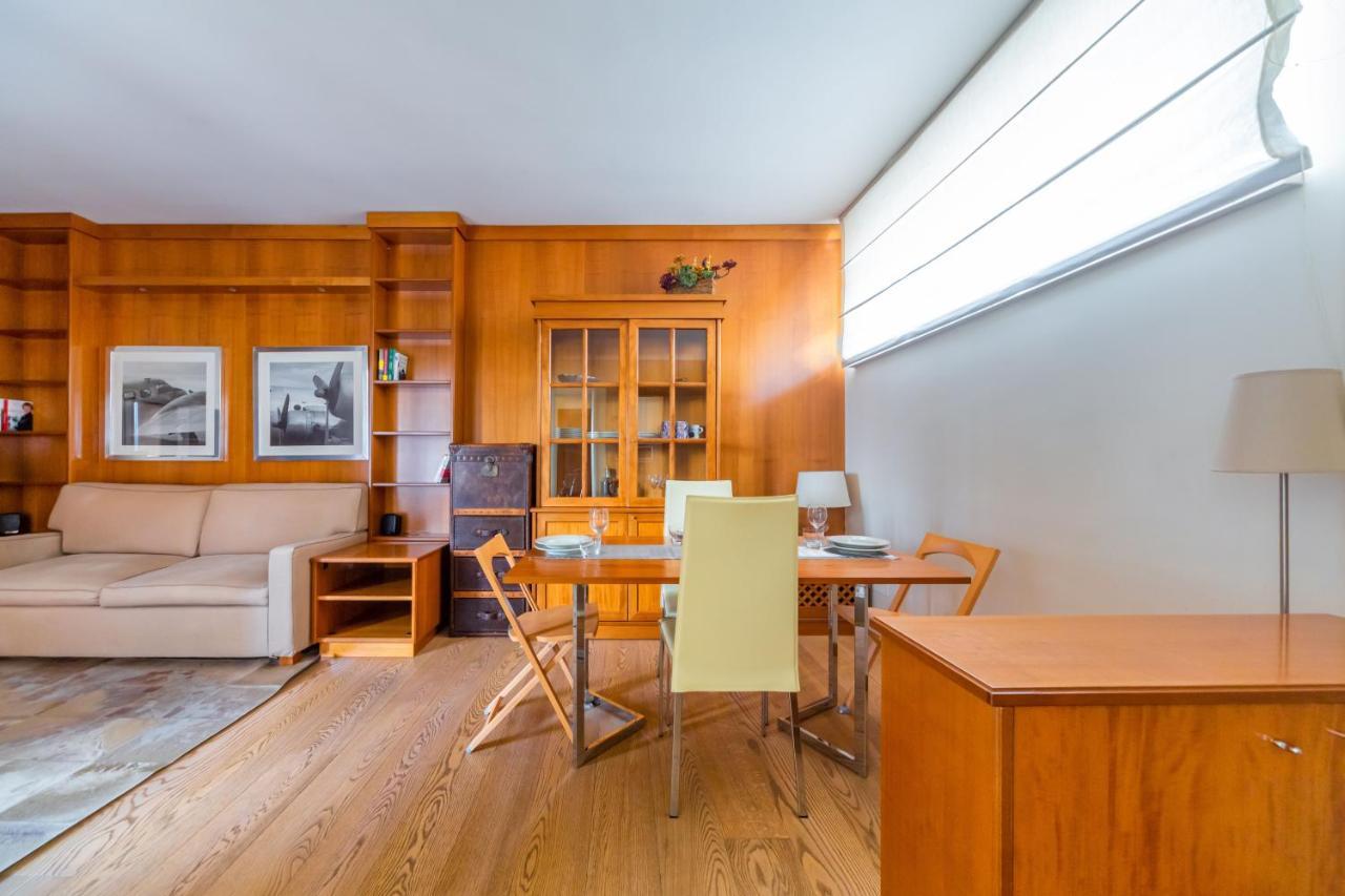 Cozy Apt - Corso Vercelli & Conciliazione M1 Мілан Екстер'єр фото
