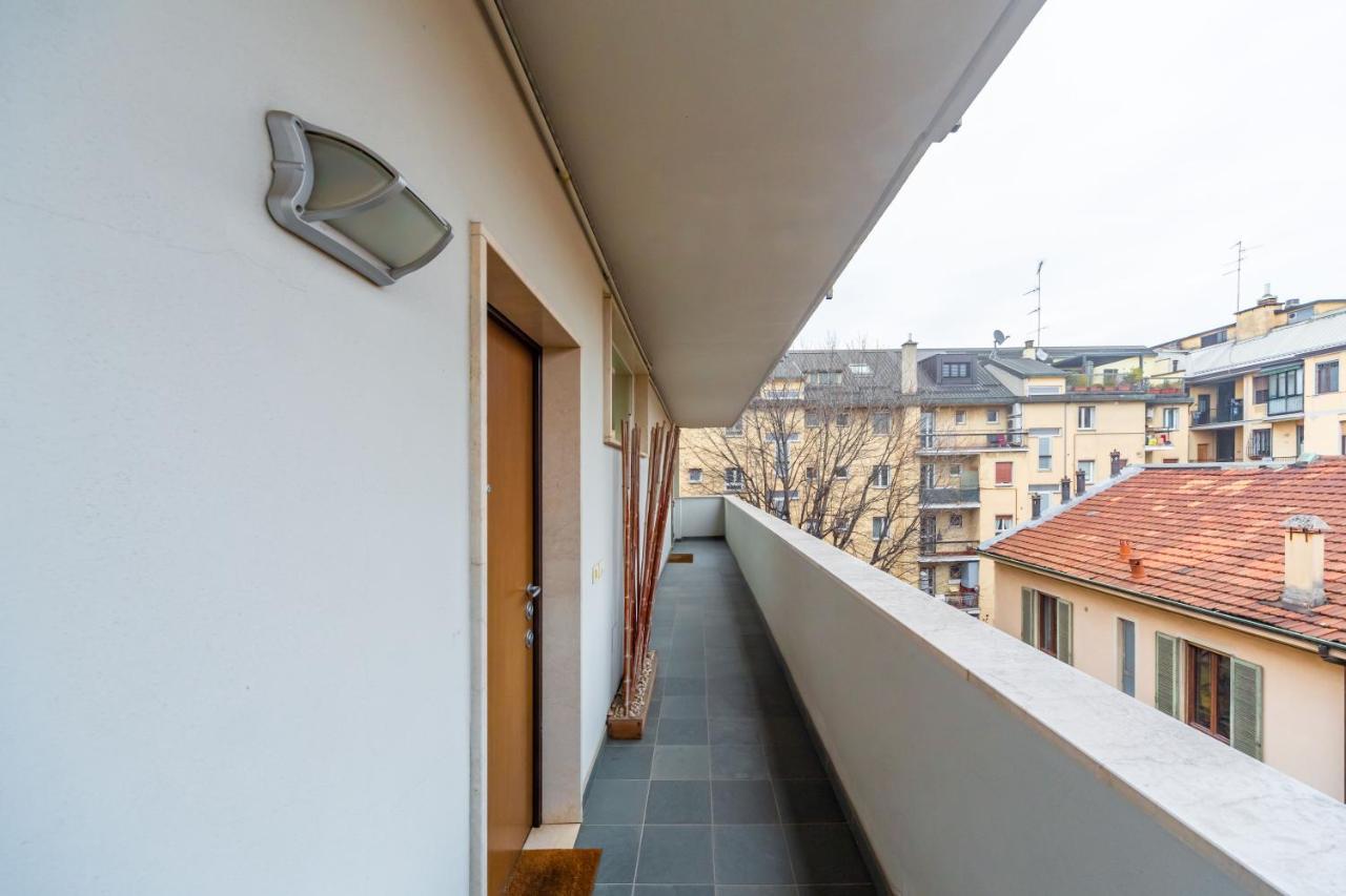 Cozy Apt - Corso Vercelli & Conciliazione M1 Мілан Екстер'єр фото
